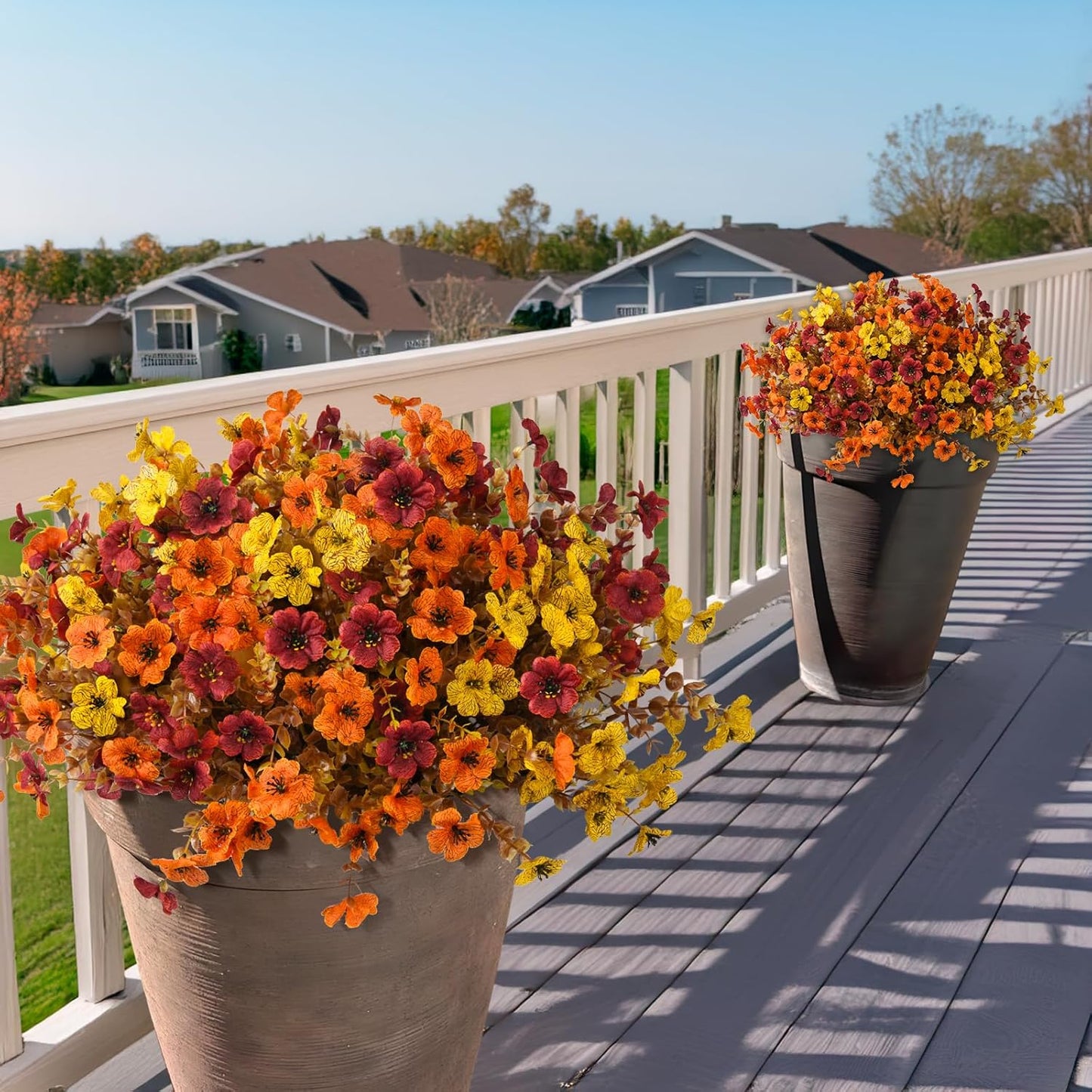 💐Artificial UV-resistant flowers: suitable for patios, porches and balconies