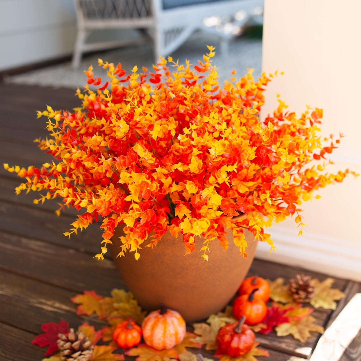 💐Artificial UV-resistant flowers: suitable for patios, porches and balconies