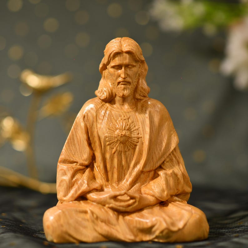 ✝Contemplative Statue of the Sacred Heart of Jesus