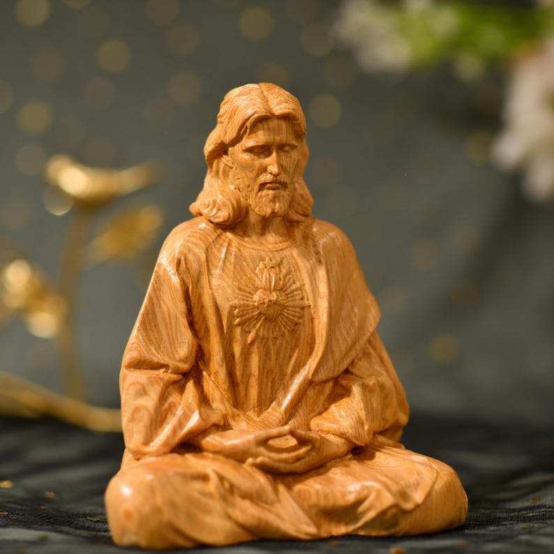 ✝Contemplative Statue of the Sacred Heart of Jesus